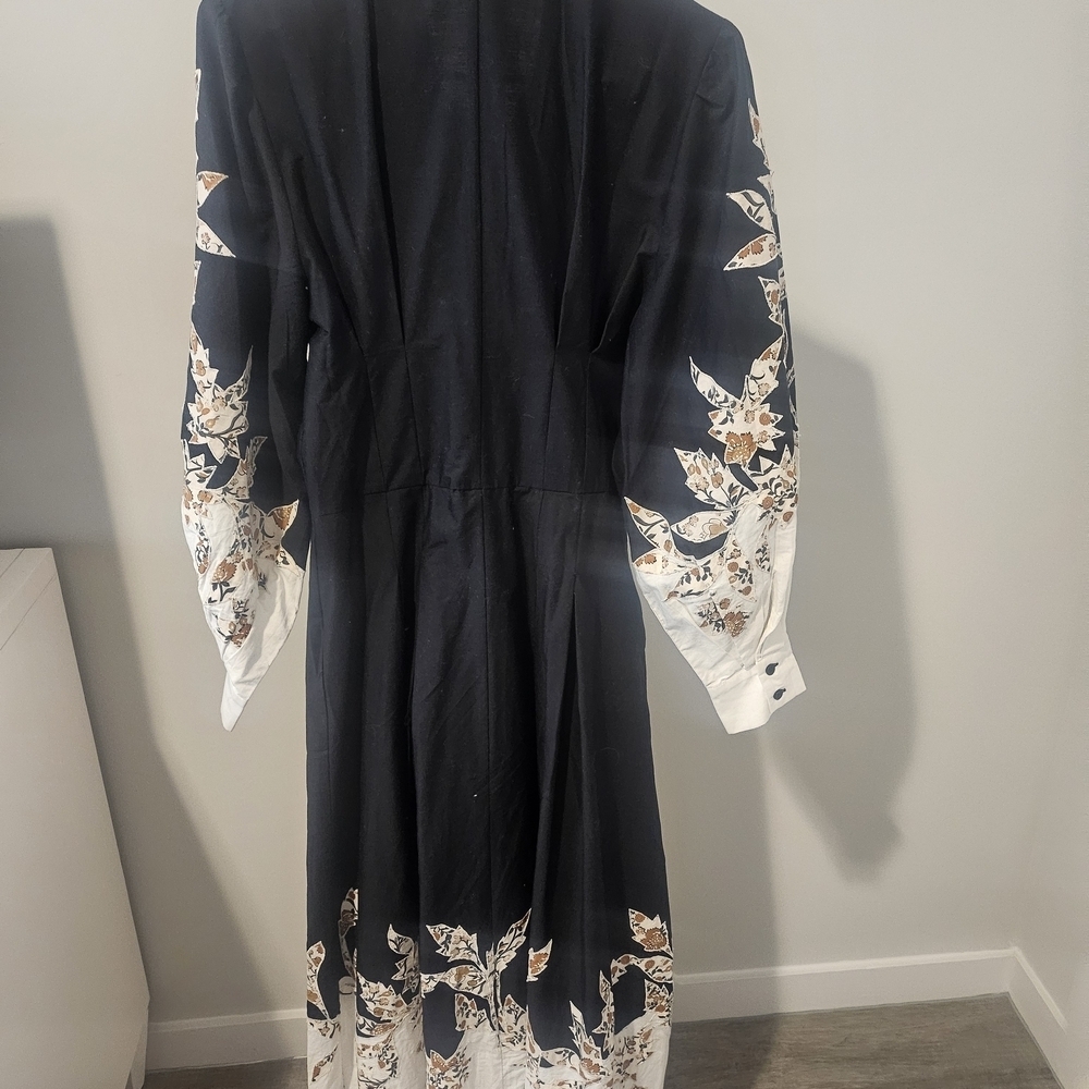 Antrhropologie/Farm Rio Dress Size S; Worn Once; Sold Out Online - Picture 4 of 4